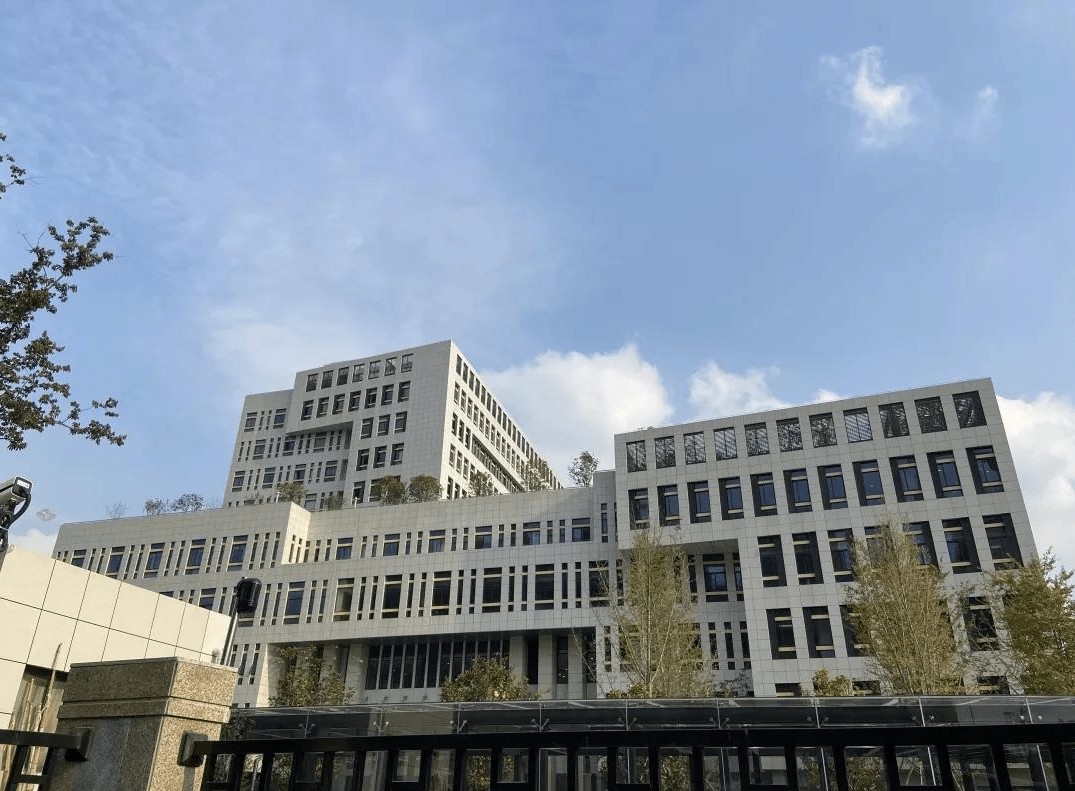 Case in Southeast China: East Campus of the Second Affiliated Hospital of Zhejiang University School of Medicine