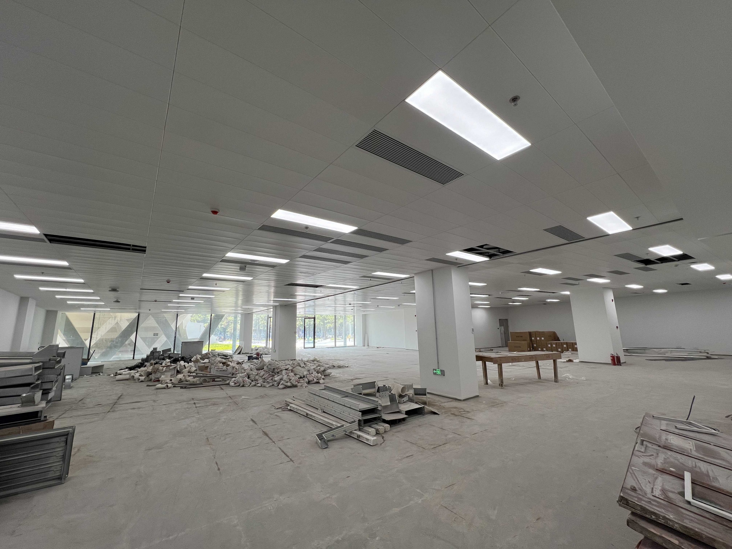 Selection and installation of aluminum ceiling panels