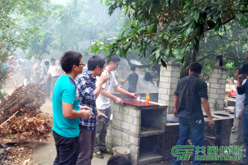 Staff go to barbecue together