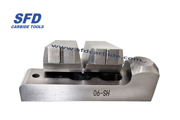 Nail Gripping Dies