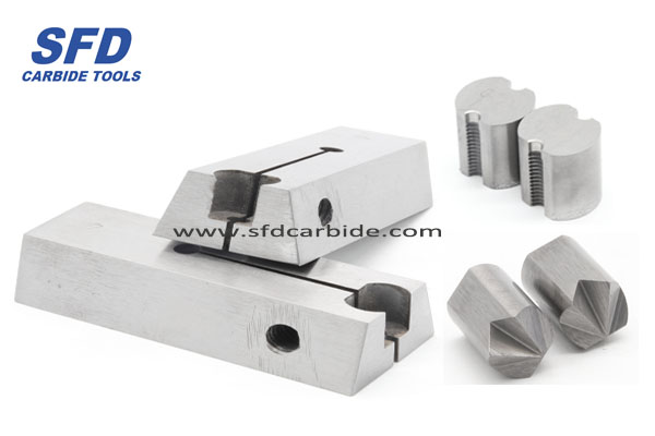 Nail Gripping Dies