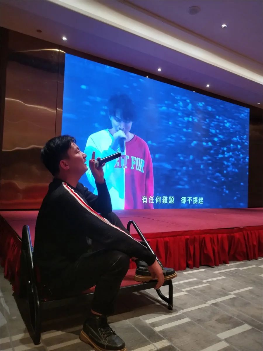 2022年终晚会-才艺表演 (海阔天空) (1)