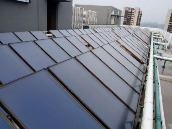 新加坡上市企业惠州项目中央热水系统&太阳能配空气能 400T/D用水量