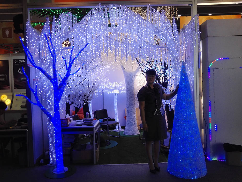2016.4.23-2016.4.27 BAIXING LIGHTING attended the 119th Canton Fair