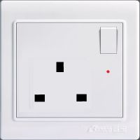 LK4017-B switched 13A WITH INDICATOR