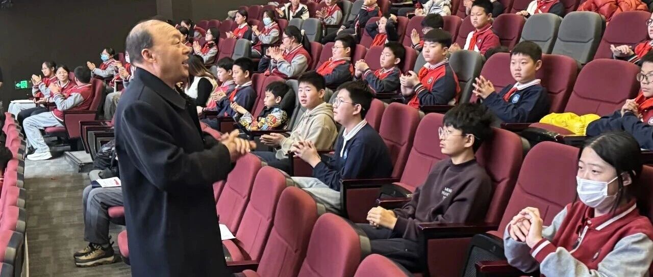 以奋斗之姿，赴成长之约——记美博体育,亚洲信誉第一网投平台,乐橙app下载六七年级第三次总结表彰大会