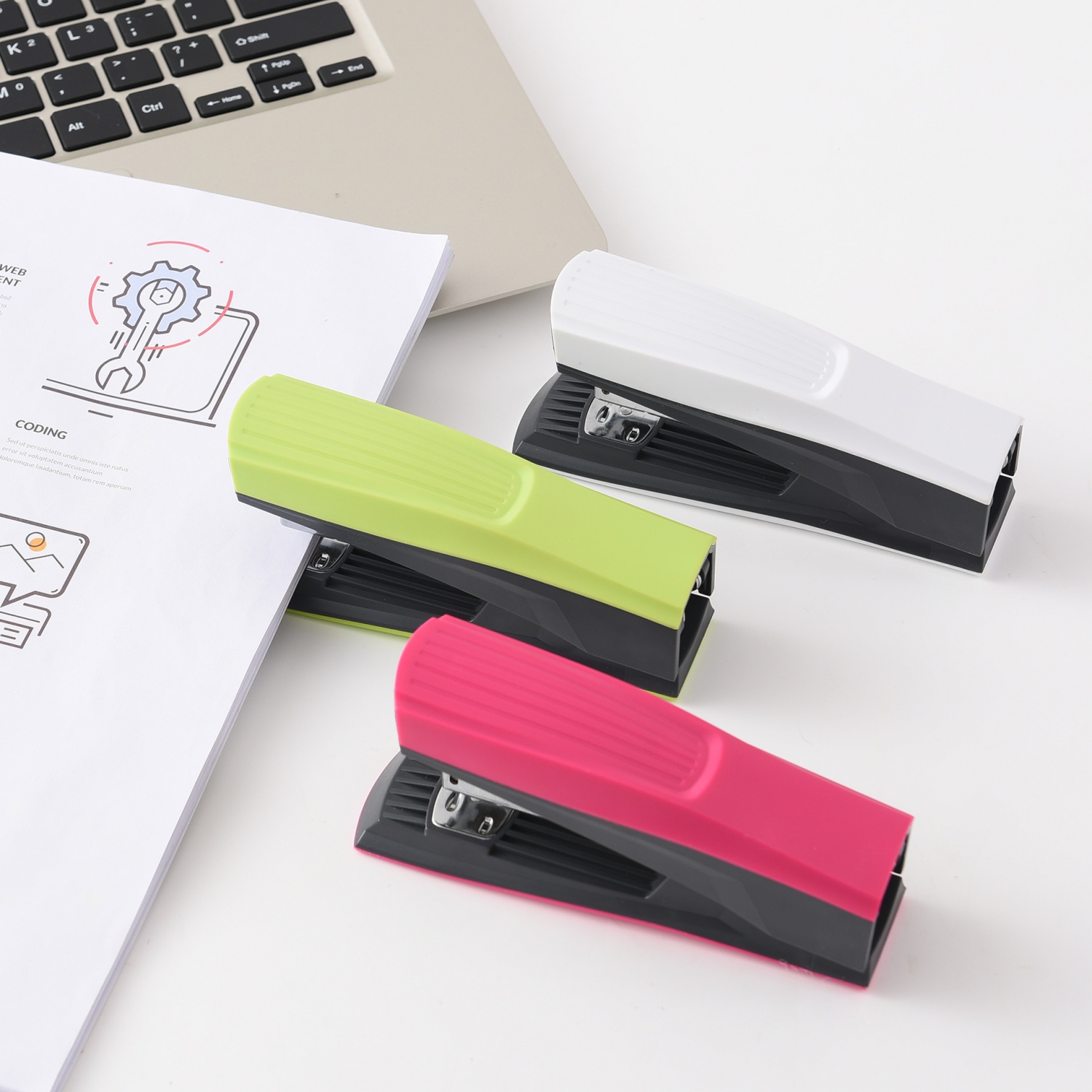  5861Office stapler