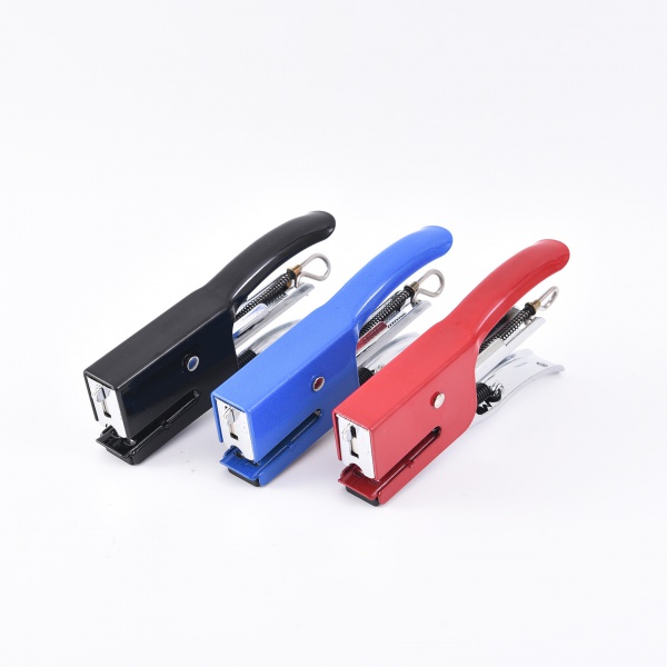  010Hold stapler