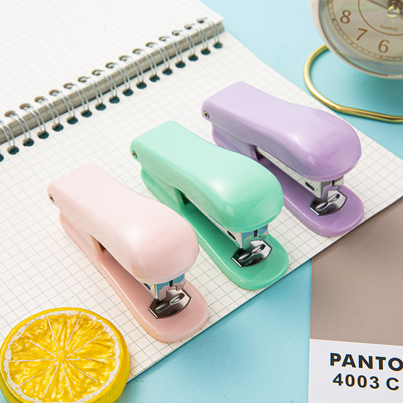 1058Mini stapler