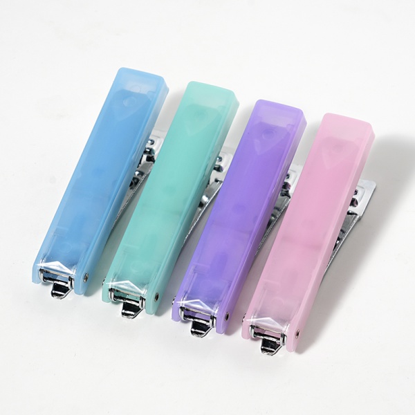 Jade Color Office Stapler - Heavy-Duty for 20-Sheet Binding