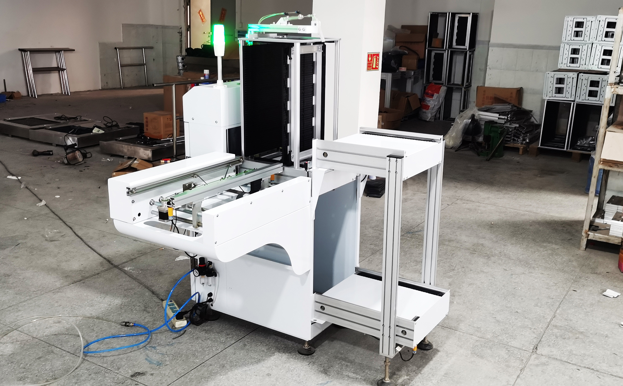 合瑞科技L型全自动下板机smt料框式收料机小型接板机