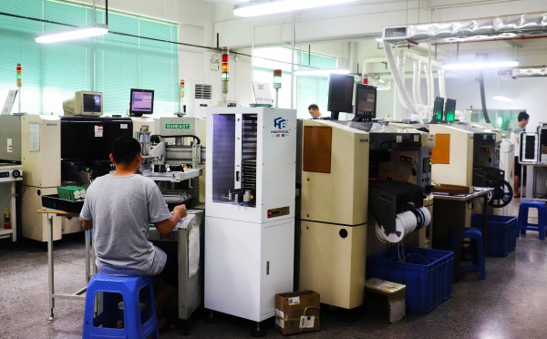 合瑞科技小型送板机无料框格栅式上板机电动推板送料机