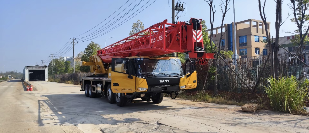 SANY кран 550-C58 