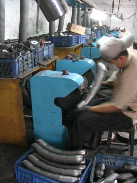 除塵器更換除（chú）塵布袋的步驟及細節