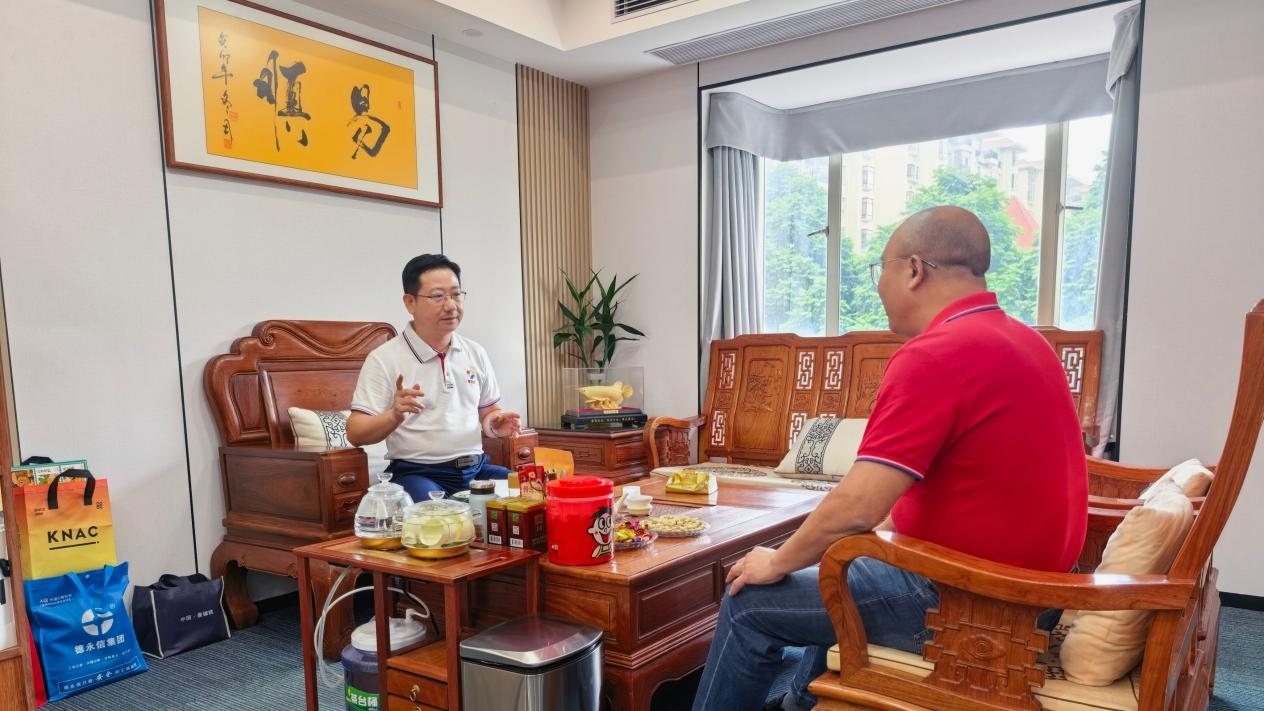 人脑与智脑——AI越好用，财税人越不能丢了手里的分寸