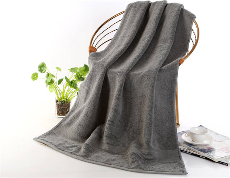 100% 纯棉沙滩巾 650g 厚豪华毛绒固体水疗 70x140cm 成人浴巾