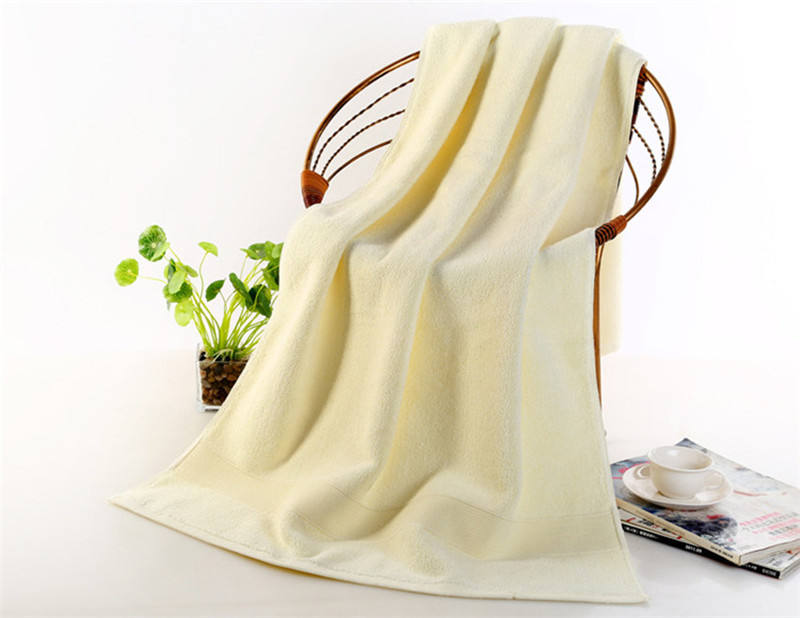 100% 纯棉沙滩巾 650g 厚豪华毛绒固体水疗 70x140cm 成人浴巾