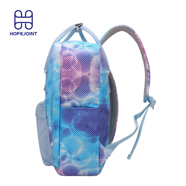BACKPACK WITH HANDLE FOR DAILY USE