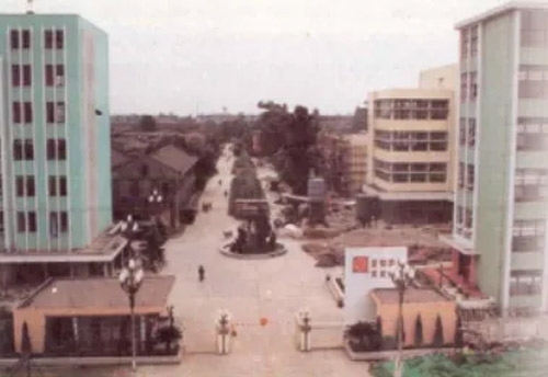 球盟会机器厂成为我国重要的真空设备制造企业