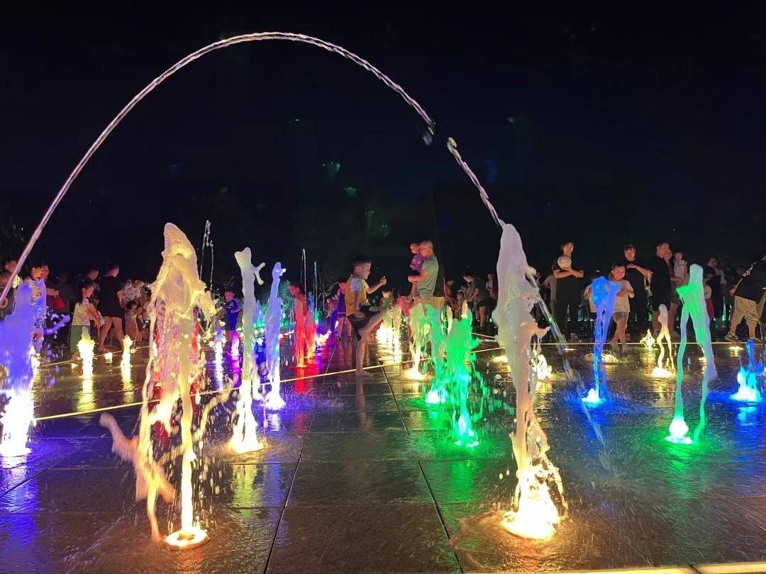 如何提升音乐必中三码不收费表演的观众互动体验？