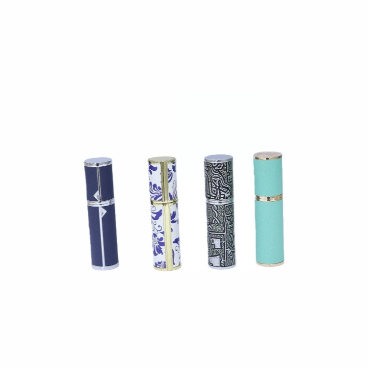Custom Design Empty Luxury Crimp Rectangle Transparent Black Glass Perfume Bottle 30ml 50ml 100ml with Gold Cap
