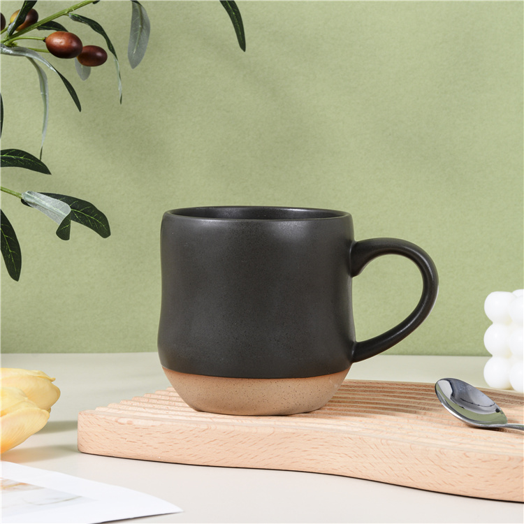 The colored ceramic cup series is available in five colors