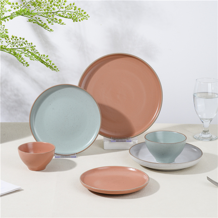 The coarse pottery tableware is made of ceramic material