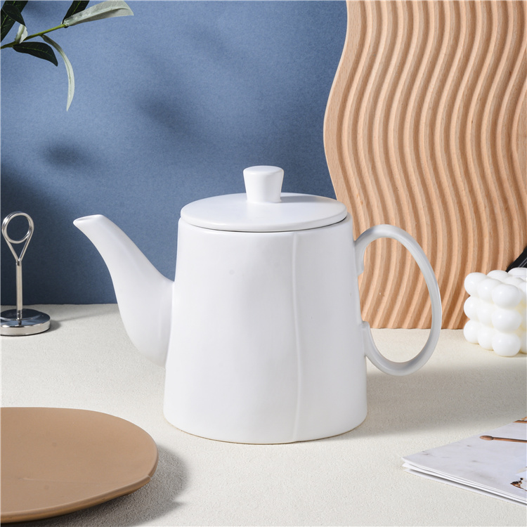 Multi-color ceramic tableware set