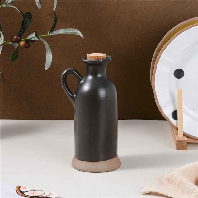 Ceramic kitchen and dining handle seasoning jar