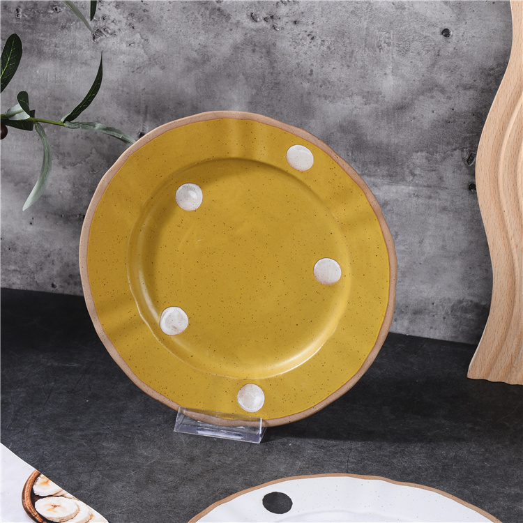 Ceramic polka dot disc series
