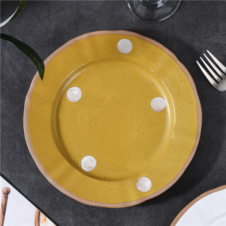 Ceramic polka dot disc series