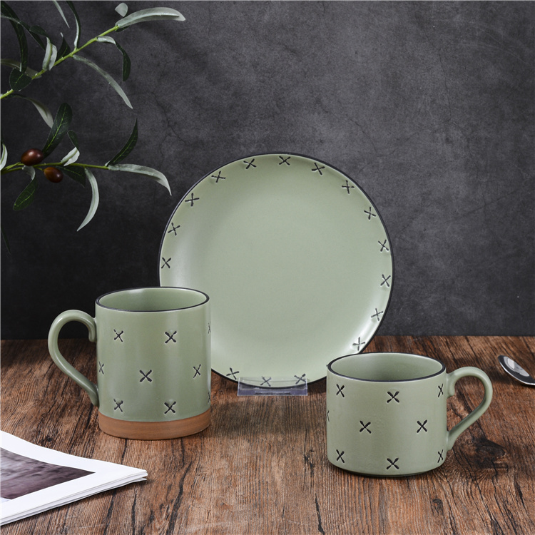 Green ceramic tableware set