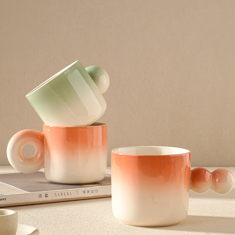 Ceramic gradient four-color mug