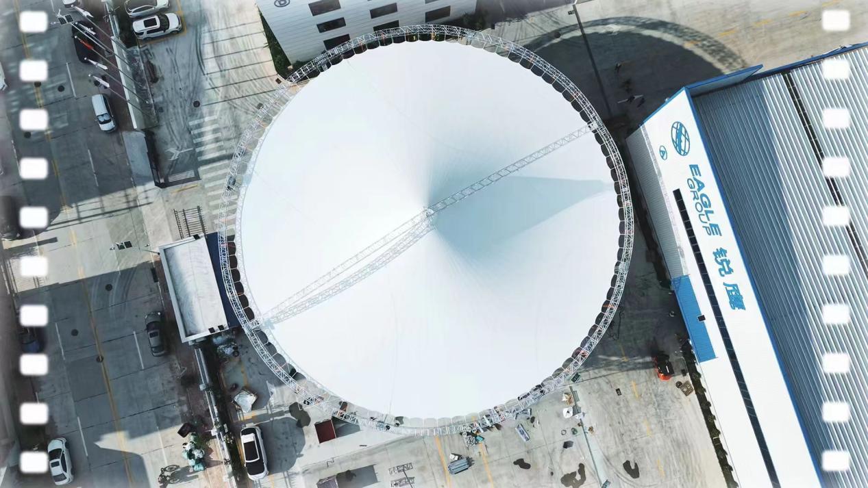 Une autre toiture circulaire en treillis de 36 mètres ! Quoi de neuf cette fois ? 