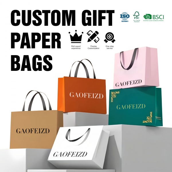 Hot Foiled Logo Recycle Gift Printed Reusable Clothing Jewellery Retail Gift Packaging Paper Shopping Bag with Handle