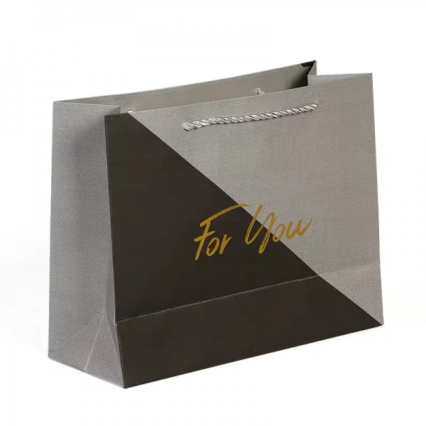 Personalised Design High Quality Recyclable Paper Shopping Packaging Bag With Your Logo