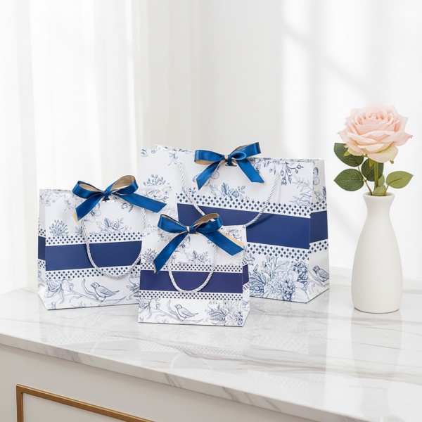 Promotion Birthday Christmas Wedding Eco-Friendly Recyclable Durable Gift & Craft Paper Bag
