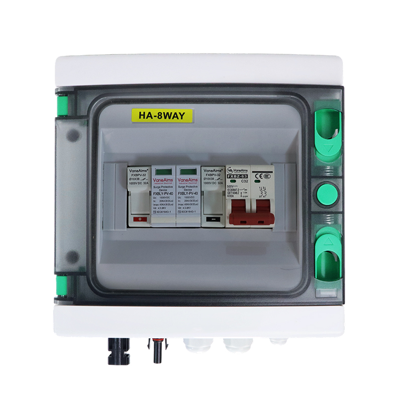 Photovoltaic combiner box