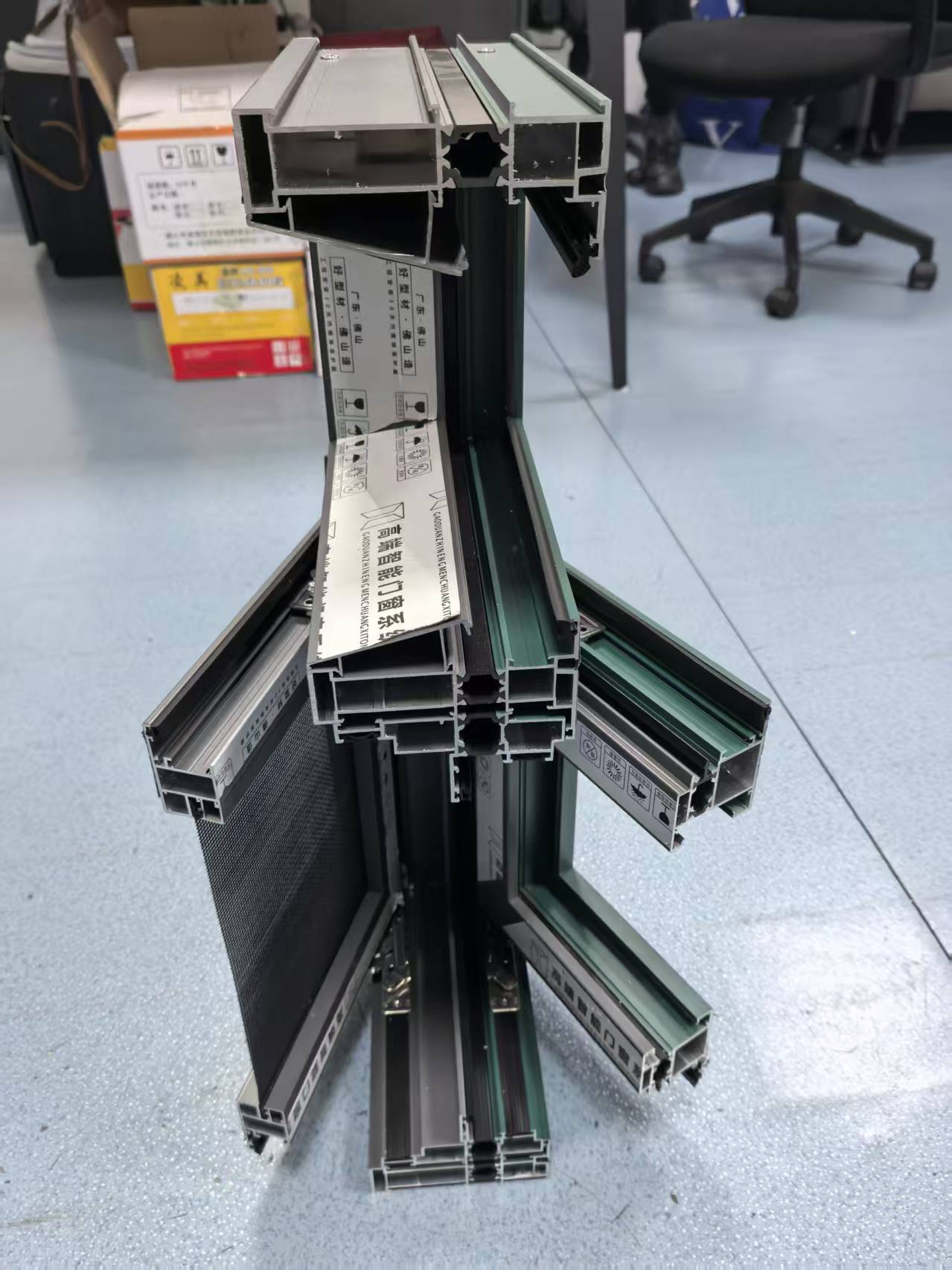 110系列平开窗截面