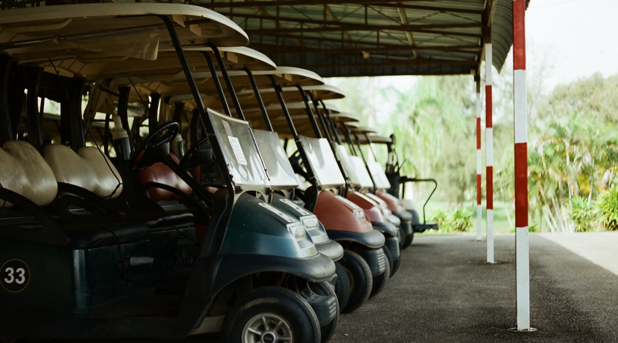 One-Stop Golf Cart Accessory Stores Rise, Solving Maintenance and Customization in One Stop