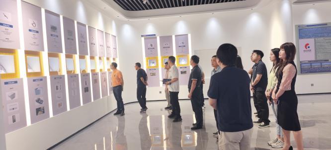 深化交流拓思路 以学促商谋发展——