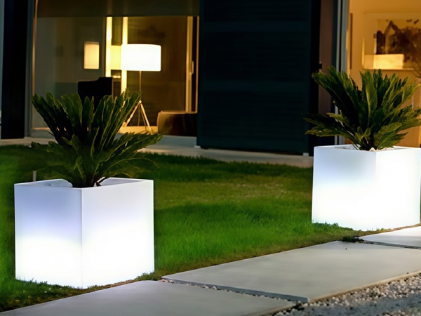LED Flower Pot