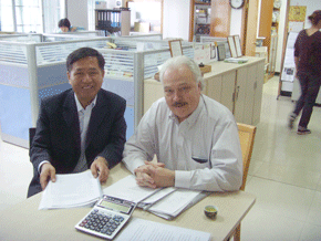 Sales and Market Director of Sheldon Manufacturing came to visit our company