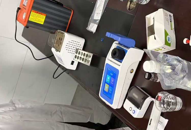 水博士技术团队赴某水厂开展 Dr-W100 自来水水质检测仪上门演示，赋能供水现场快速监测