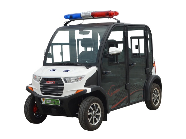 四人座封闭式巡逻车