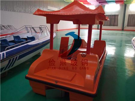 四人脚踏船（小画舫）