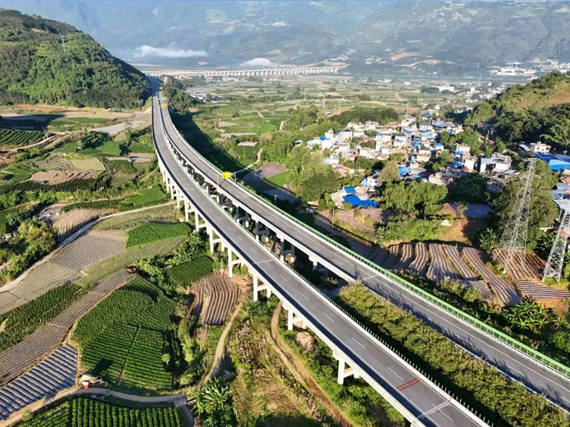 云南楚姚、大楚、景海高速公路