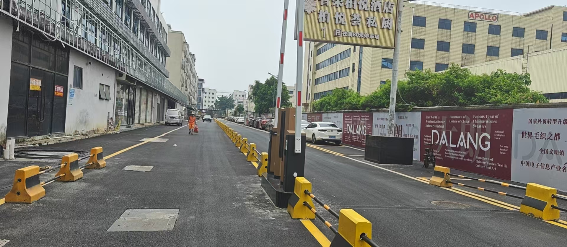 东莞大朗5进5出工业园上线微泊云盟智慧停车云平台