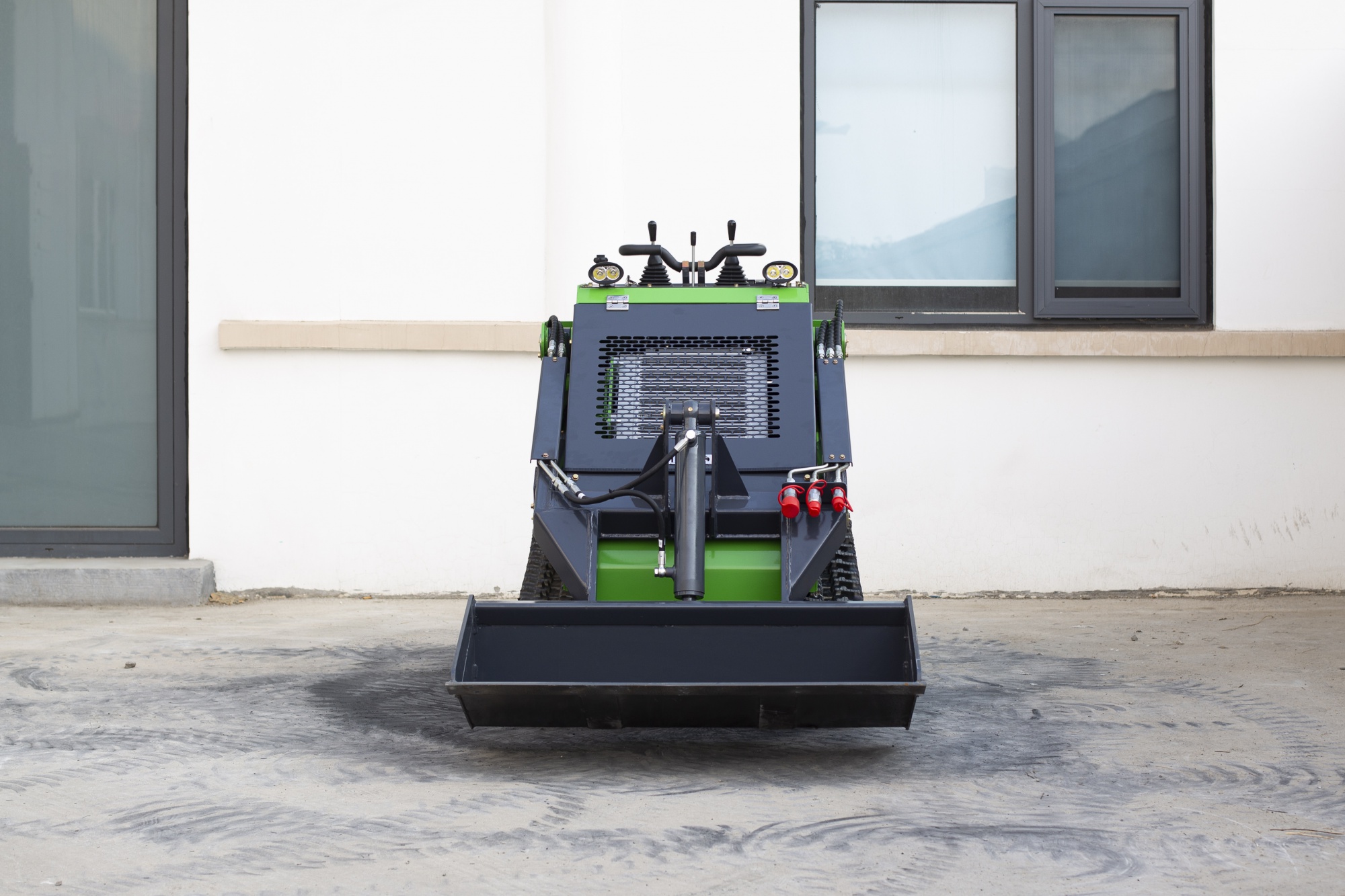 HZ380 skid steer loader