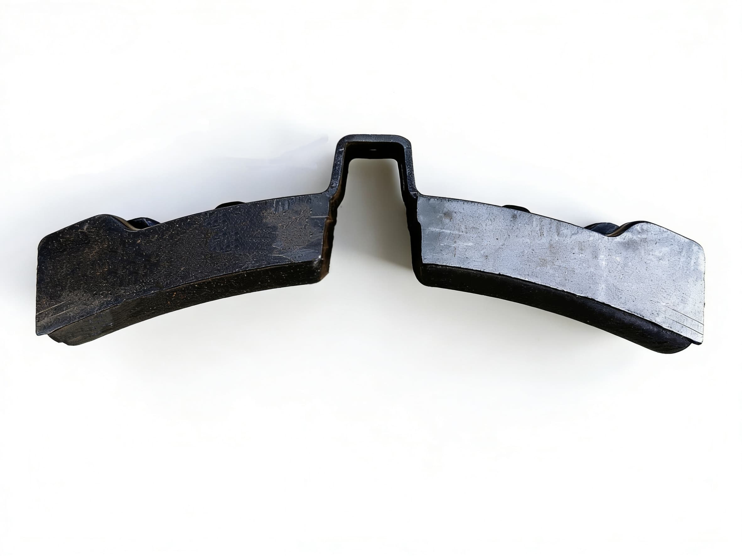 Composite vs Cast Iron Rail Brake Shoes | Railway Parts Comparison Guide